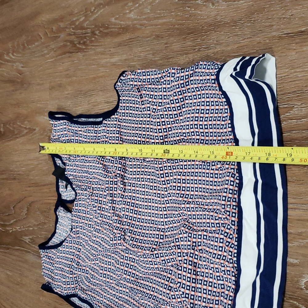 (M) GAP Loose Fit Nautical Coord Set Geometric Back Keyhole Cutout Vacation - Picture 4 of 9